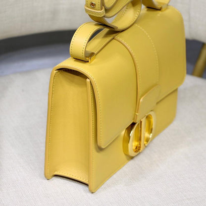 Dior 30 Montaigne Pouch